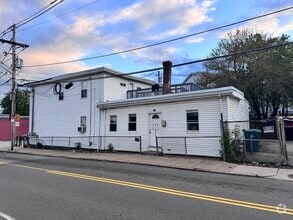 Building Photo - 369 Lawrence St