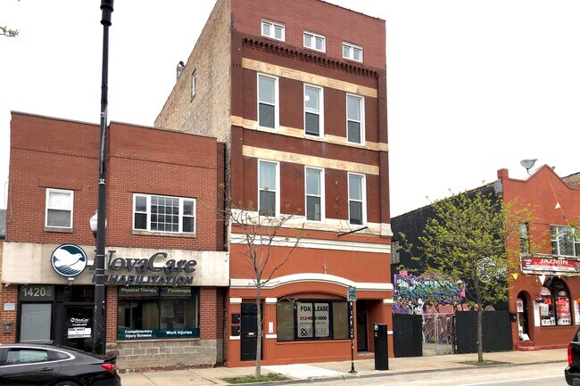 Building Photo - 1418 W 18th St