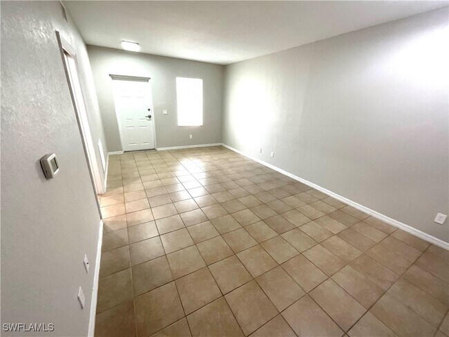Foto del edificio - 8358 Bernwood Cove Loop