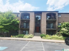 Building Photo - 4509 N Hedgerow Dr