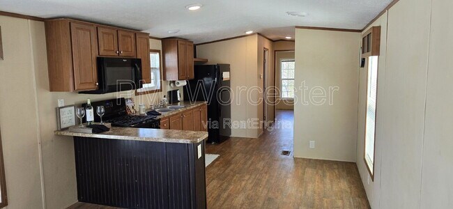 Foto del edificio - 151 Hartford Tpke