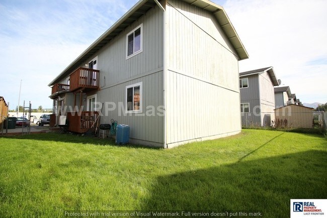 Foto del edificio - 5740 E 4th Ave