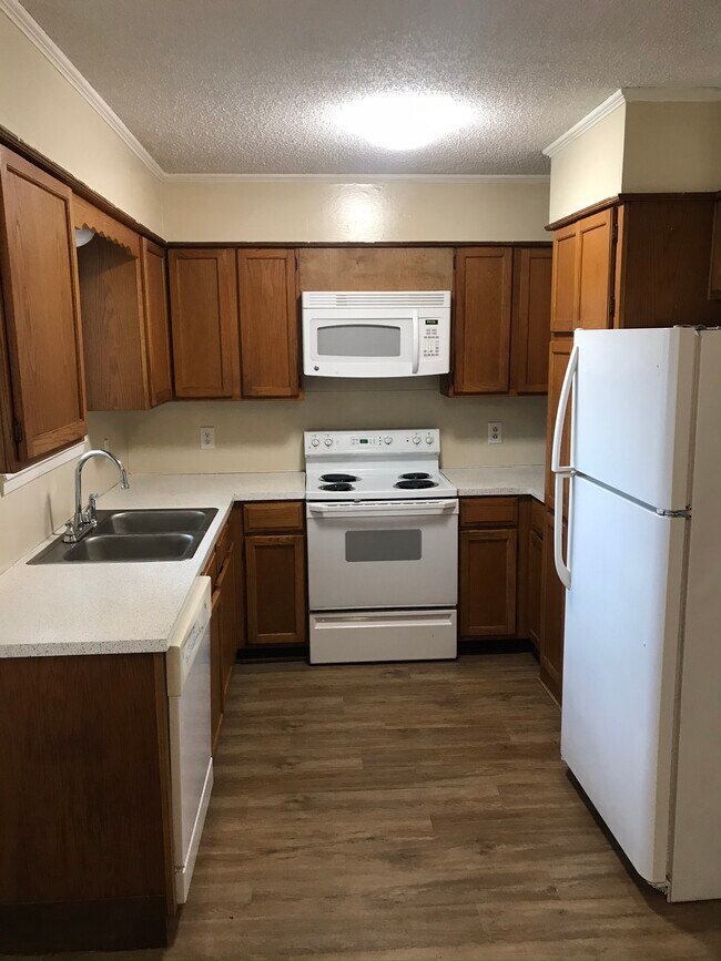 Kichn - 805 Richmond Rd