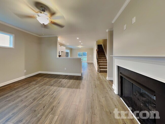 Foto del edificio - 100 E Goodwin Chase Ln