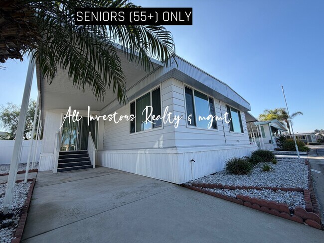 Foto del edificio - 200 N El Camino Real