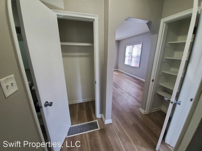 Building Photo - 3 br, 1 bath House - 1404 East 25th Street