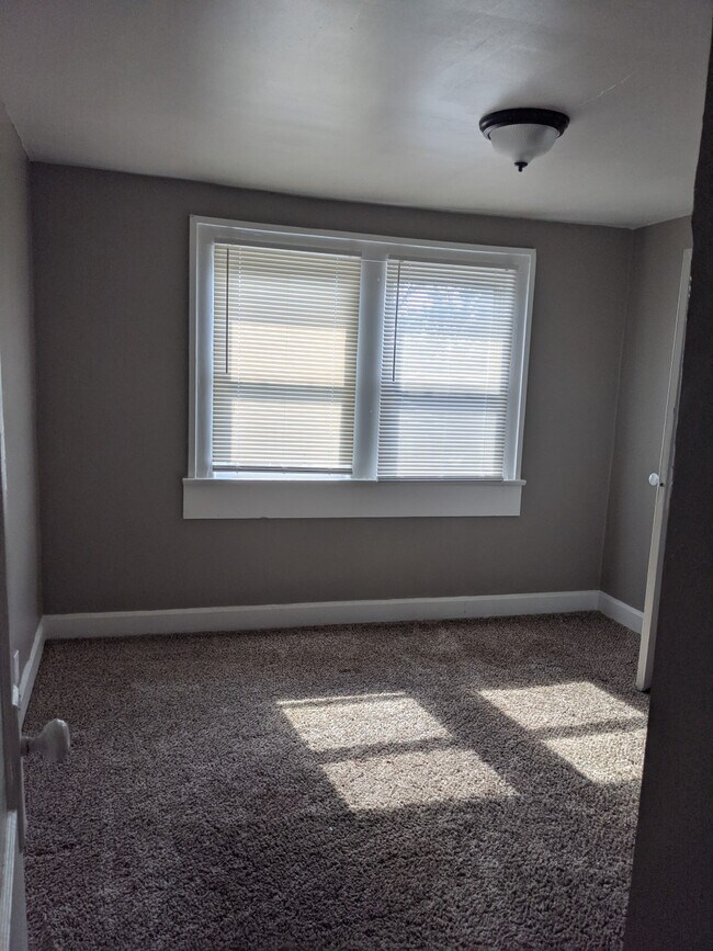 861 & 863 Drexel House Rental in Indianapolis, IN