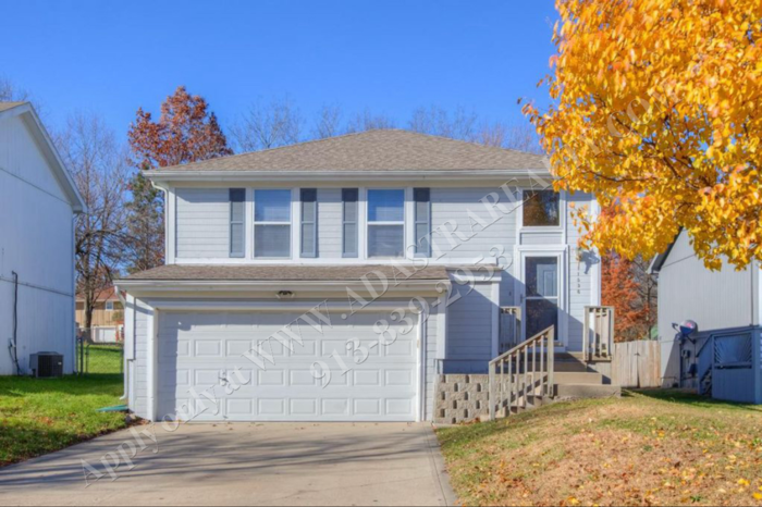 Foto principal - Beautiful 3 Bed 2 Bath Home in North KCMO-...