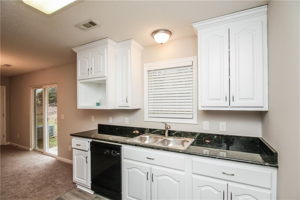 Primary Photo - 3300 Westview Cove