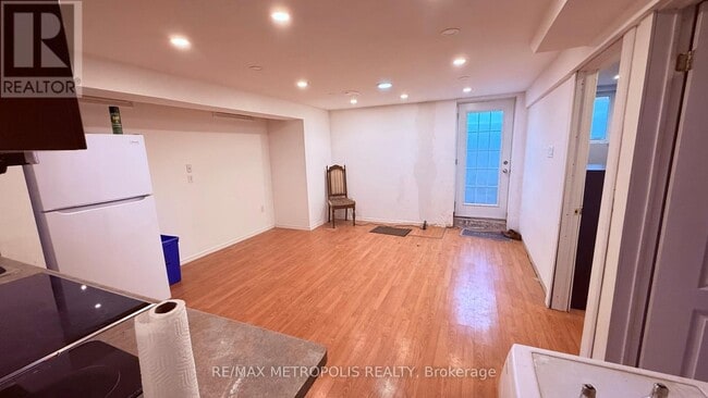 Building Photo - 1292 Ravencliffe Ct