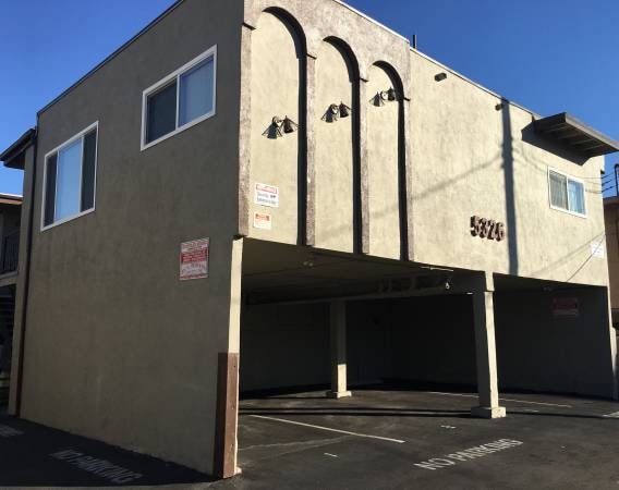 Building Photo - 5326 Cahuenga Blvd