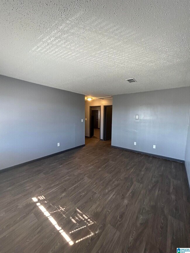 Foto del edificio - 2416 31st St Ensley