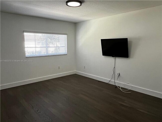 Foto del edificio - 10989 NW 62nd Terrace
