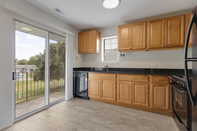 Building Photo - 106 Gant Cir