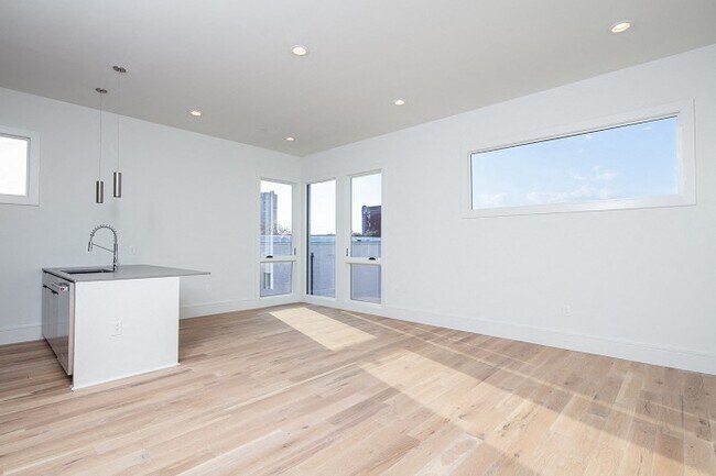 Foto del edificio - 1530 Felicity