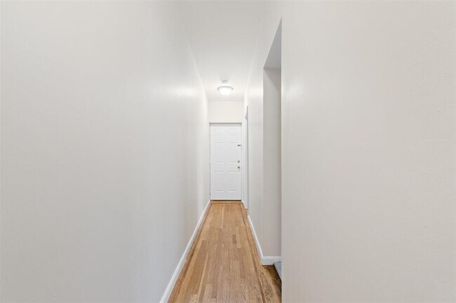 Building Photo - 799 Avenue A