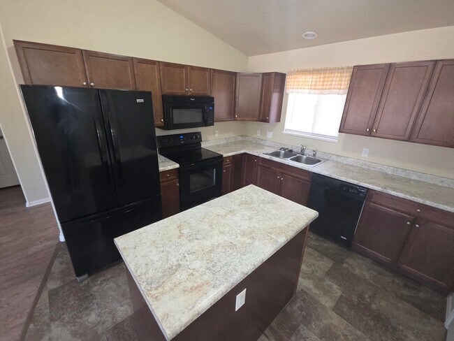 Foto del edificio - Nice Home in Chatfield II Subdivision