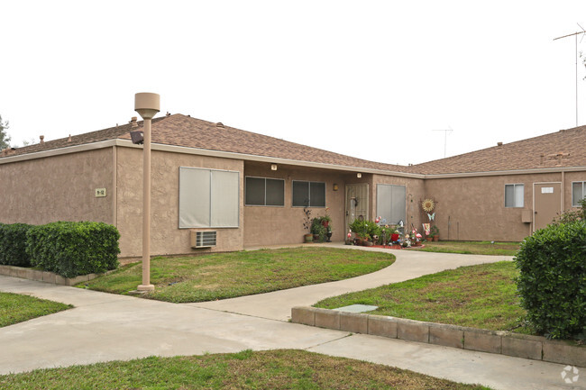 Building Photo - Tulare Garden Apartments