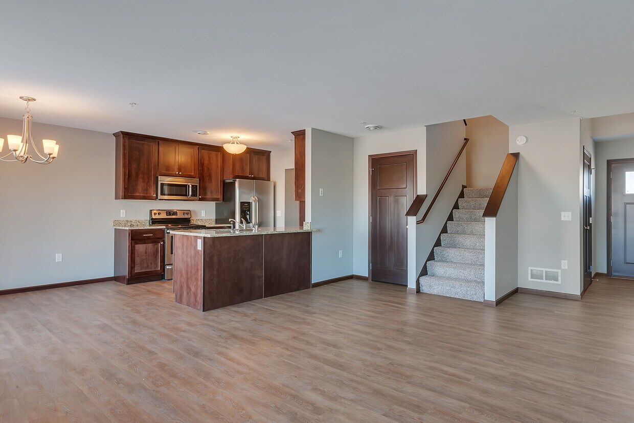 667 Roberts Rd, Sartell, MN 56377 Townhome Rentals in Sartell MN