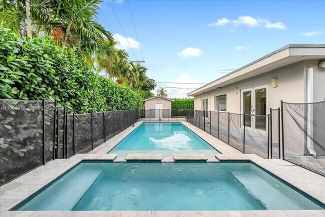 Foto del edificio - 10330 SW 51st St