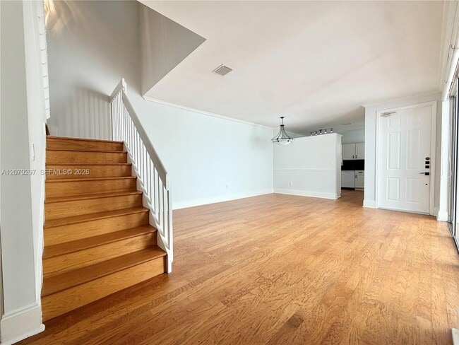 Building Photo - 1135 Cliffrose St