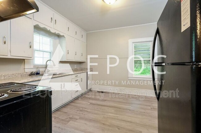 Foto del edificio - 1504 Cloverdale St