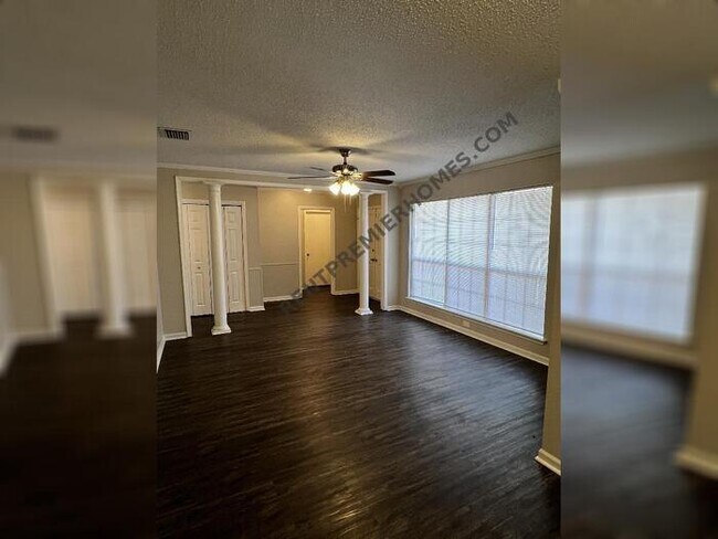 Building Photo - 6713 Navajo Trail