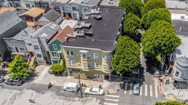 Aerial View - 3049-3075 24th St