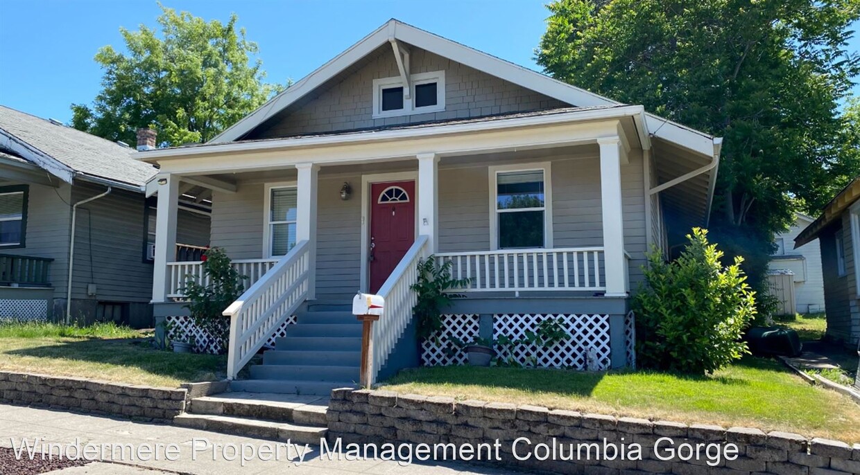 Primary Photo - 3 br, 2 bath House - 604 E 9th St