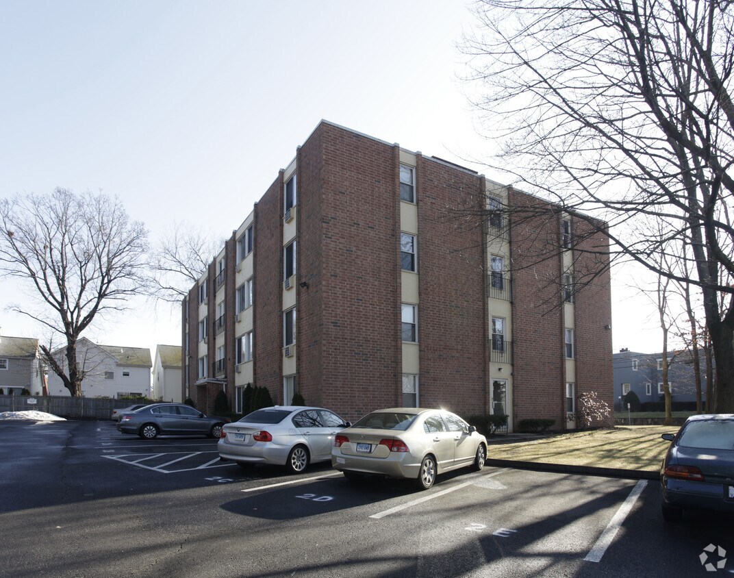 Maple Court Apartments Stamford CT Apartments com Maple Court Apartments Stamford CT Apartments com