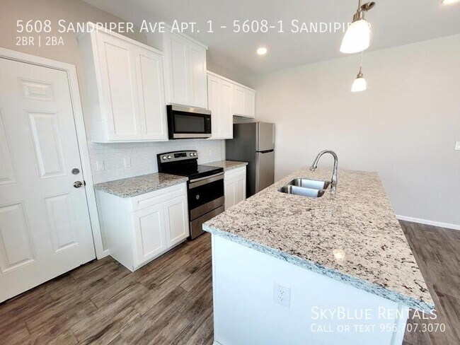 Foto del edificio - 5608 Sandpiper Ave