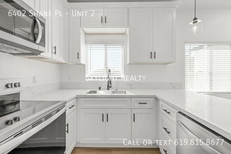 Building Photo - 6402 Shane Pl