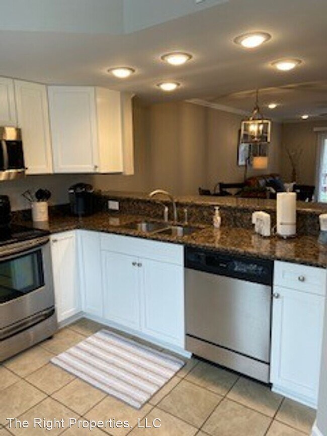 Building Photo - 2 br, 2.5 bath House - 24 Forest Glen Dr