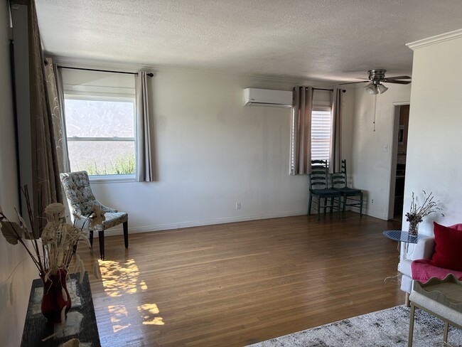 Dining Area - 13419 Stanbridge Ave