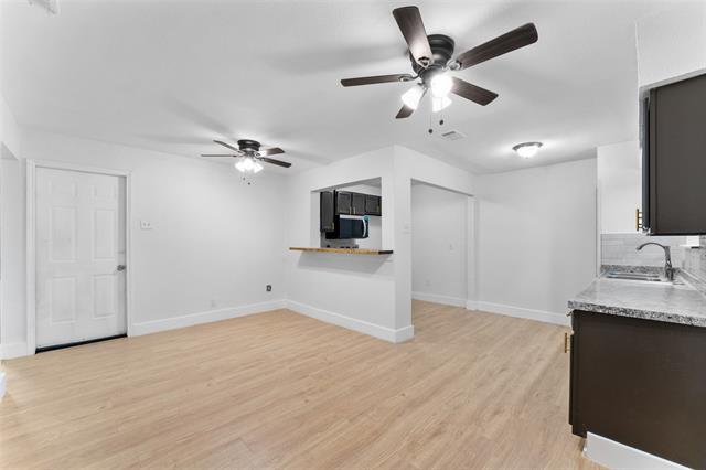 Foto del edificio - 12721 Dodson St