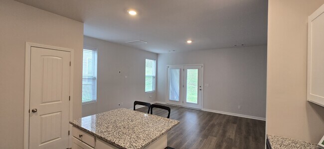 Foto del edificio - 1230 Mason Dl