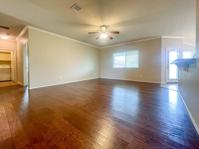 Building Photo - 6617 Cascade Dr