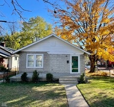 Building Photo - 5841 Julian Ave