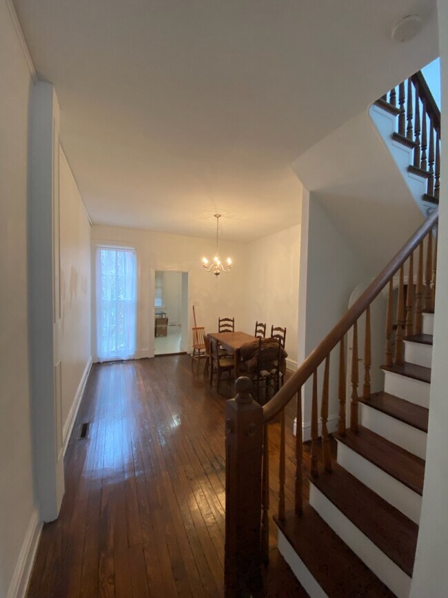 dining area between kitchen and living - 309 S Laurel St