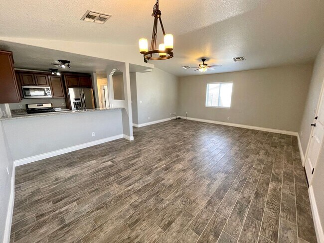 Foto del edificio - Beautiful Updated 3 Bedroom Home!