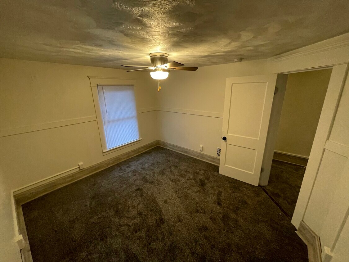 1005 N Pine St, Lansing, MI 48906 House Rental in Lansing, MI