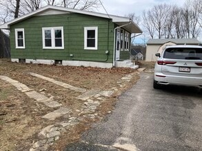 Building Photo - 37 Lawn St