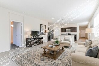 Building Photo - 1243 E Eric Pl