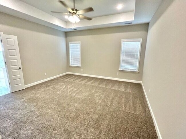Foto del edificio - Now Leasing in Millington @ Winstone. 5 Bedroom 3 Bath Available Now!