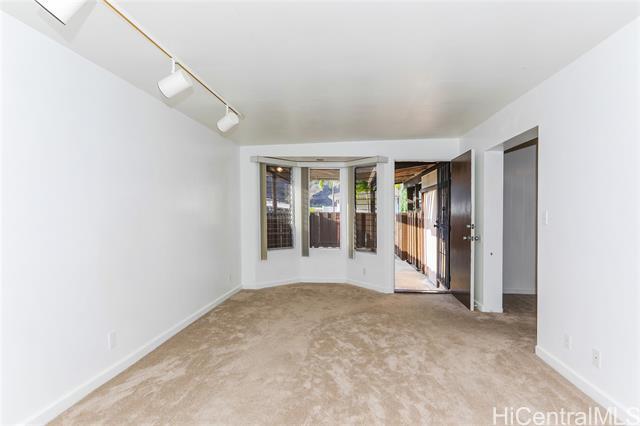 Building Photo - 551 Kapaia St