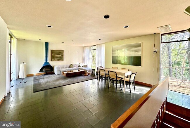 Foto del edificio - 4139 Timber Ln