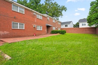 Building Photo - 4133 St Johns Ave