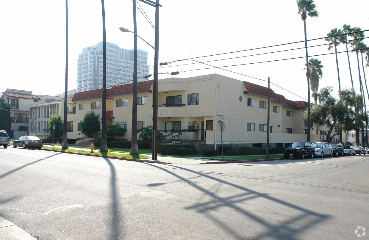Primary Photo - 951 N Louise St
