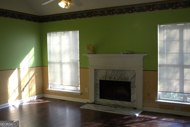 Building Photo - 4620 Thomas Jefferson Ct