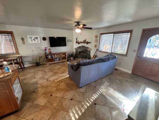 Foto del edificio - Cozy 2Bd 2Ba home avail. from 1/21/25- 3/3...